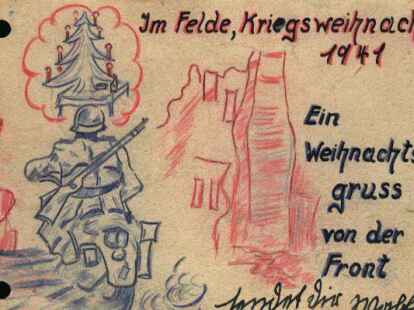 Weihnachtsbaum, Helme und Gasmasken: Edzard Feeken aus der Geibelstra&szlig;e im Quartier.   Bild: Archiv Bunkermuseum