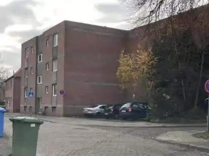 In diesem Haus an der Ecke Lambertistra&szlig;e/Zingelstra&szlig;e wohnen 14 Mieter, die mehrere Tage ohne Heizung waren.