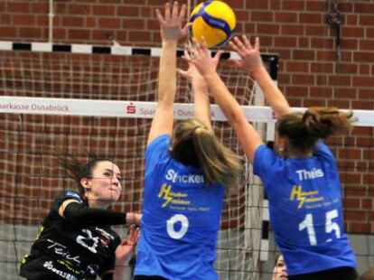 Zeigte in Bad Laer wieder, was f&uuml;r eine starke Volleyballerin sie ist: Polina Bizhko vom TV Cloppenburg (links)