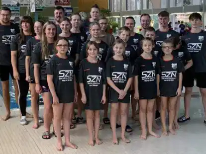 Bestens aufgestellt pr&auml;sentierten sich die Schwimmerinnen und Schwimmer des TuS B&uuml;ppel beim beliebten Weihnachtswettkampf im Vareler Hallenbad.