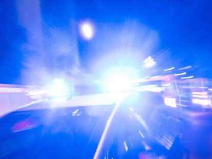 Die Polizei musste in Weener einen Mann &uuml;berw&auml;ltigen.