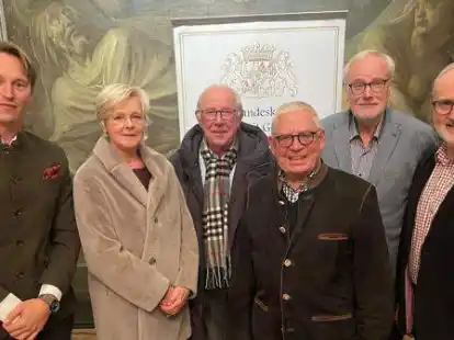 Gesponserte und Sponsoren: Maximilian Graf von Wedel, Susanne Leiting (Volksbank Jever), Heinz Feldhusen (Reichelt-Feldhusen-Stiftung), Lutz Bauermeister, Rainer Beckershaus und Klaus-Peter Schaps (Vorstand des Freundeskreises).