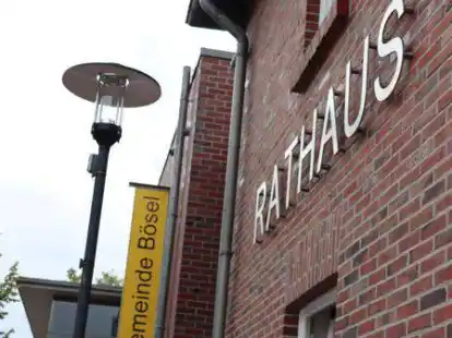 Das Rathaus in B&ouml;sel.