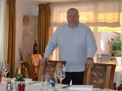 Bernd H&ouml;ne &ndash; hier in seinem Restaurant Margaux &ndash; gibt &bdquo;Sch&auml;fers Bistro&ldquo; in neue H&auml;nde.