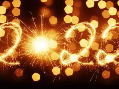 Das Jahr 2022 fing mit Feuerwerk an &ndash; brachte aber Krieg in Europa und viele Krisen.