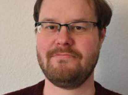 <p>                Informiert und ber&auml;t die demokratische Zivilgesellschaft: Jan Krieger von der Mobilen Beratung gegen Rechtsextremismus und f&uuml;r Demokratie. Bild: Privat             </p>