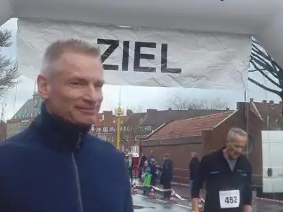 Michael Dannecker, Organisator vom Silvesterlauf in Emden, h&ouml;rt nach 30 Jahren auf.