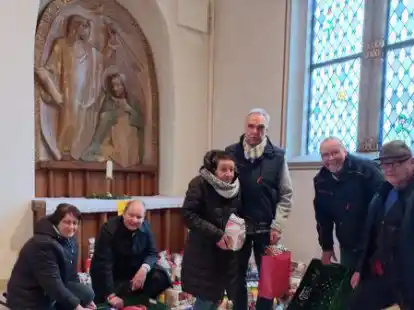 Ganz viele Lebensmittel hatten die Molberger und Peheimer Gl&auml;ubigen f&uuml;r die Cloppenburger Tafel gespendet.