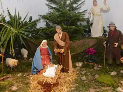 Eine Besonderheit hat es mit der Krippe in St. Marien in Schillig auf sich: J&auml;hrlich wechselt diese aus der ehemaligen Kirche St. Hedwig in Hohenkirchen stammende Krippe mit einer aus M&uuml;nster stammenden Darstellung.