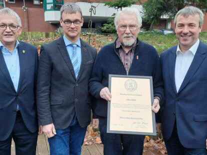 Deichacht Krummhörn: Gerd-Udo Heikens übernimmt von Alwin Brinkmann