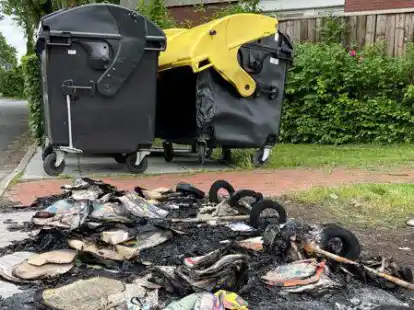 Erst vor wenigen Monaten hatten Unbekannte am Falkenweg gez&uuml;ndelt &ndash; nun brannten die M&uuml;llcontainer schon wieder.