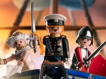 Wilhelmshavens pr&auml;gende Personen als PLAYMOBIL-Figuren: Das Kaiserpaar Wilhelm II. & Auguste Victoria als F&ouml;rderer von Stadt und Marinehafen sowie H&auml;uptling Edo Wiemken als Erbauer der Sibetsburg.