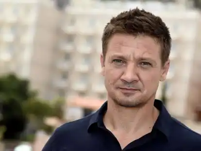 US-Schauspieler Jeremy Renner (&laquo;Avengers: Endgame&raquo;, &laquo;Arrival&raquo;) ist nach einem schweren Unfall operiert worden.
