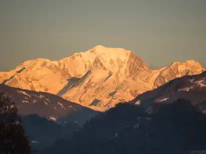 Camper auf dem Mont Blanc mussten ihr Nachtlager wieder abbauen.