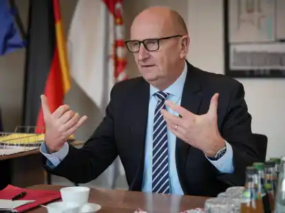 Brandenburgs Ministerpr&auml;sident Woidke will Verl&auml;sslichkeit f&uuml;r einen Kohleausstieg bis 2030.