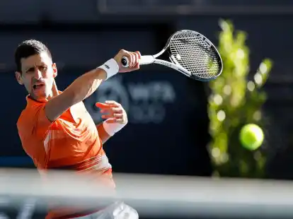 Der Serbe Novak Djokovic hat sich im Finale von Adelaide gegen den US-Amerikaner Sebastian Korda durchgesetzt.