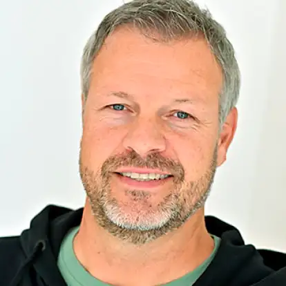 Henning Busch