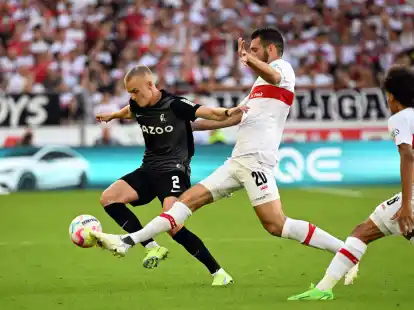 Der SC Freiburg verk&uuml;ndete die Leihe von Hugo Siquet (l) an den belgischen Club Cercle Br&uuml;gge.