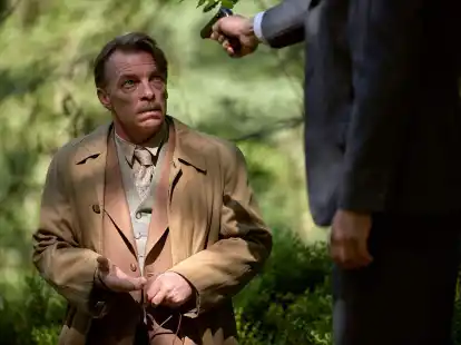 Andre Eisermann als Alois Brunner in der ARD-Mini-Historienserie &laquo;Bonn &ndash; Alte Freunde, neue Feinde&raquo;. Eisermann spielt den SS-Hauptsturmf&uuml;hrer Alois Brunner, der wirklich gelebt hat.