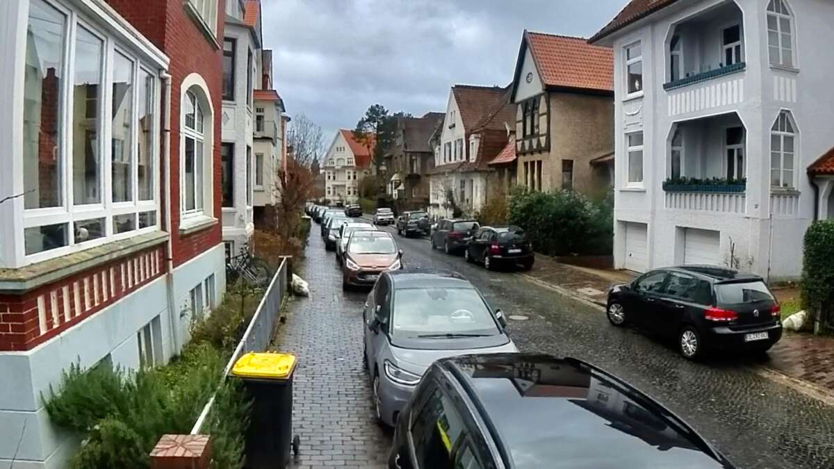 Kommentar zum GehwegParken in Oldenburg Fußwege für Fußgänger