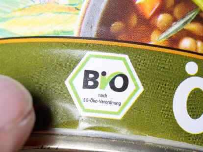 Laut einer Studie f&auml;llt der Preisanstieg bei Bio-Lebensmitteln geringer aus als bei konventionell hergestellten Produkten.