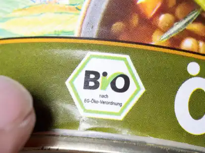 Laut einer Studie f&auml;llt der Preisanstieg bei Bio-Lebensmitteln geringer aus als bei konventionell hergestellten Produkten.