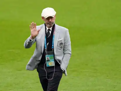 In Italien entflammt nach dem Tod von Gianluca Vialli eine Debatte &uuml;ber Doping im Fu&szlig;ball.