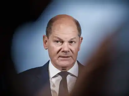 Bundeskanzler Olaf Scholz steht in der Panzerfrage unter Druck.