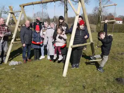 Sechs Frauen und f&uuml;nf Kinder aus der Ukraine sind nun in Cleverns untergebracht. Sie werden zurzeit von Clevernsern betreut.