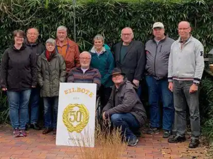 Die Aktiven des Krummh&ouml;rner Eilboten (von links): Simone de Beer, Hermann Gaetke, Martha M&uuml;ller, Hinrich M&uuml;ller, Gerhard Baumfalk, Ingrid Baumfalk, Matthias Harms, Herbert Harms, Albrecht M&uuml;ller und Jan Harms.