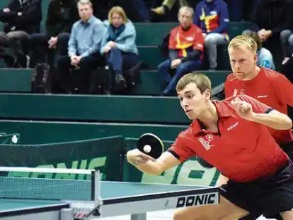 Auf Vizemeister-Kurs: Am 3. Dezember verlor der Oldenburger TB um Heye Koepke (vorn) und die Nummer eins Philipp Floritz das Drittliga-Topduell mit Union Velbert 2:6.