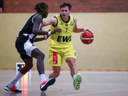 Ging beim Ausw&auml;rtssieg in Rendsburg voran: Fritz Hemschemeier (am Ball).