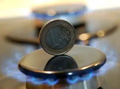 Die Gaspreise auf den Energiem&auml;rkten sinken. Doch weil die Versorger eine langfristige Beschaffungsstrategie verfolgen, sp&uuml;ren die Verbraucher davon bisher wenig.