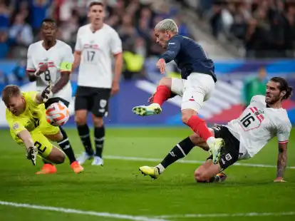 Torwart Patrick Pentz steht nun bei Bayer Leverkusen unter Vertrag.