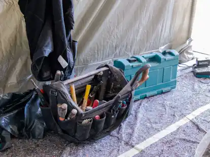 Geht's nicht wie geplant voran? Auftraggeber k&ouml;nnen Handwerkern den Auftrag entziehen.