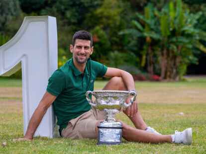 Der Serbe Novak Djokovic ist wieder die Nummer eins in der Tennis-Weltrangliste.