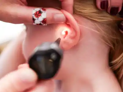 Krankenkassen verzeichneten im vergangenen Jahr einen deutlichen Anstieg der Krankmeldungen von M&uuml;ttern und V&auml;tern, die sich um ihr erkranktes Kind k&uuml;mmern mussten.