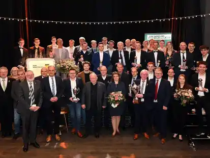 Abend der Sieger: Der ADAC Weser-Ems ehrte in Rastede die Motorsportler des Jahres 2022.