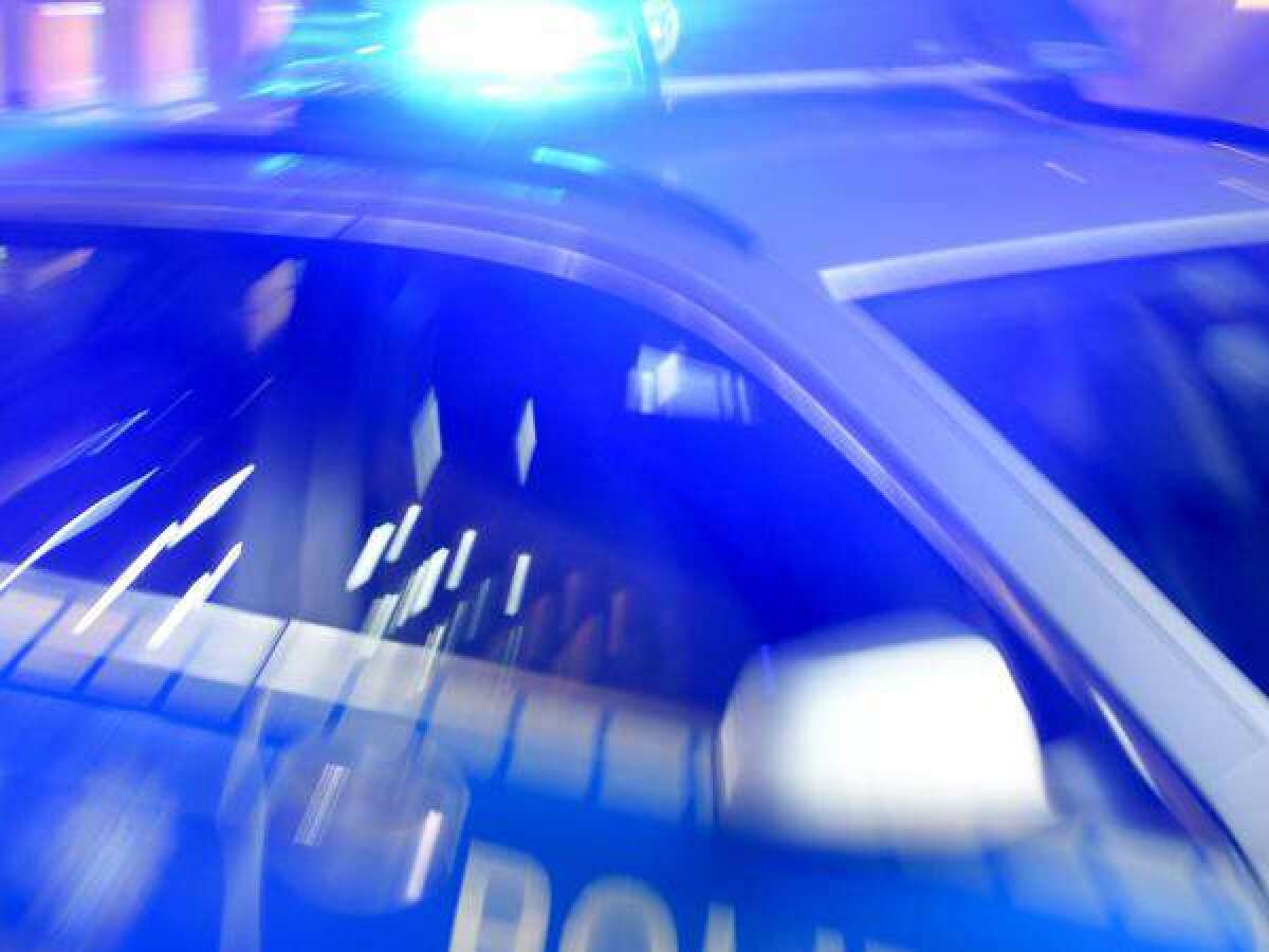 Polizei Emden: Auffahrunfall bei Rückstau auf der Autobahn 31