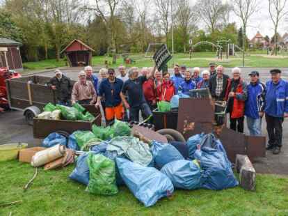 Bew&auml;hrtes bleibt: Auch M&uuml;llsammeln wird im Rahmen der neuen Freiwilligenaktion weiter m&ouml;glich sein &ndash; dieses Foto entstand 2017 w&auml;hrend der Aktion &bdquo;Saubere Stadt&ldquo;.