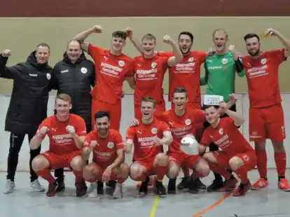 Riesiger Jubel: Der SV Brake gewann am Sonntag den Wesermarsch-Wintercup.