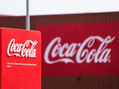 Die Coca-Cola-Belegschaft in Deutschland fordert mehr Geld unter anderem f&uuml;r Auszubildende.