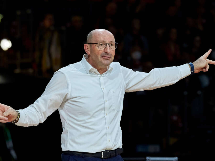 Mladen Drijencic ExTrainer der EWE Baskets Oldenburg übernimmt Medi