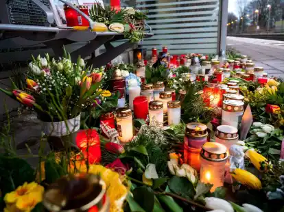 Bei einer Messerattacke in einem Regionalzug von Kiel nach Hamburg wurden am 25.01.2023 in Brokstedt zwei junge Menschen get&ouml;tet und f&uuml;nf verletzt.