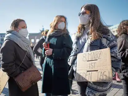 Ein Schild mit der Aufschrift 