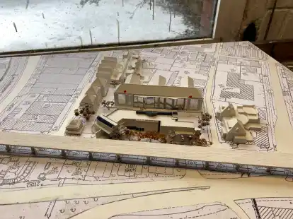 Das war  auch mal eine Idee f&uuml;r das ehemalige Finanzamtsgrundst&uuml;ck: Architekt Reinhard Fritsch fertigte dieses Modell.