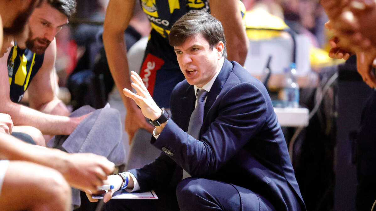 EWE Baskets Oldenburg bei Rostock Seawolves Warum Trainer Pedro Calles