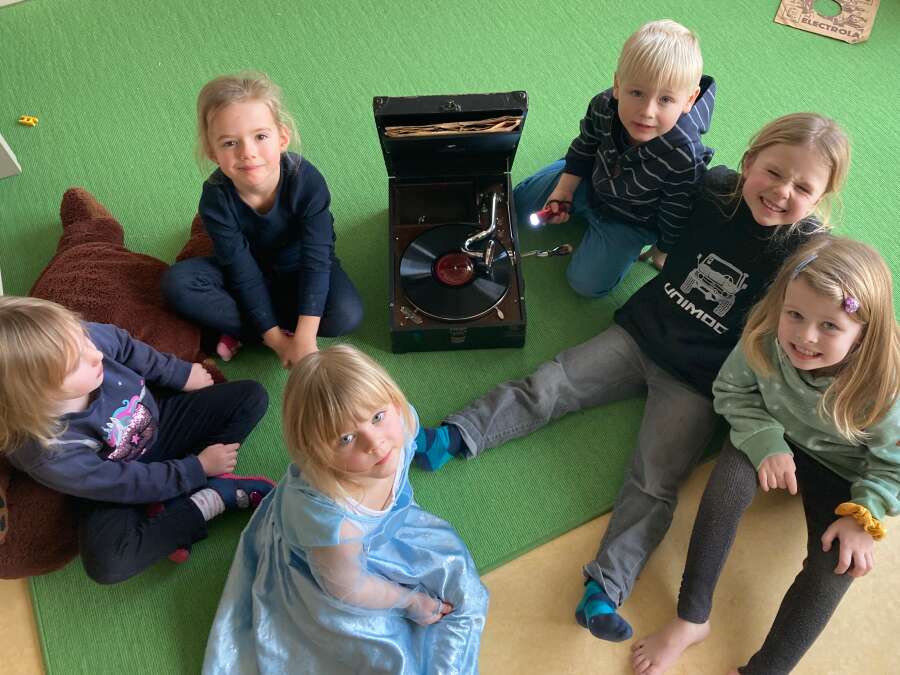 kindertagesst-tte-brake-kinder-in-kita-und-krippe-wiesenh-pfer