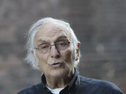 Carlos Saura w&auml;hrend eines Interviews im Oktober 2014 in Buenos Aires.