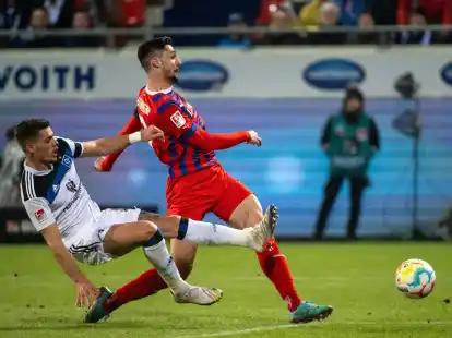 Heidenheim und der HSV&nbsp;teilen sich die Punkte im Spitzenspiel.